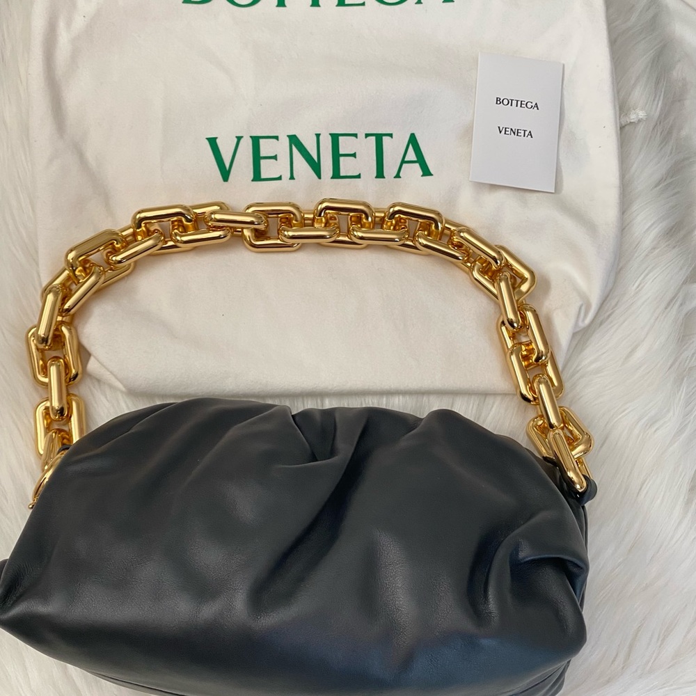 BOTTEGA VENETA Chain Pouch - Picture 3 of 6